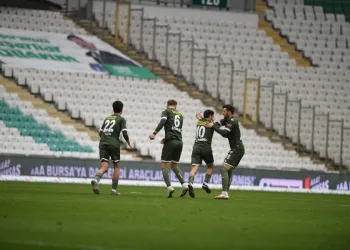 Bursaspor’da seyirci kararı beklentisi