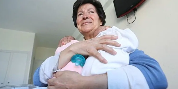 64 yaşındaki ikizleri olmuştu! Hukuk savaşını kaybetti