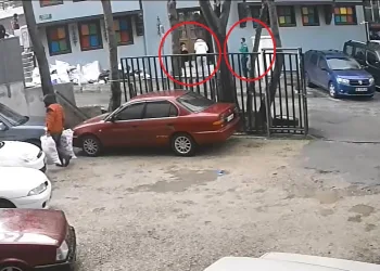 Bursa’da yarım saatte 3 kişiyi bıçakladı! Başkalarına da saldırmış