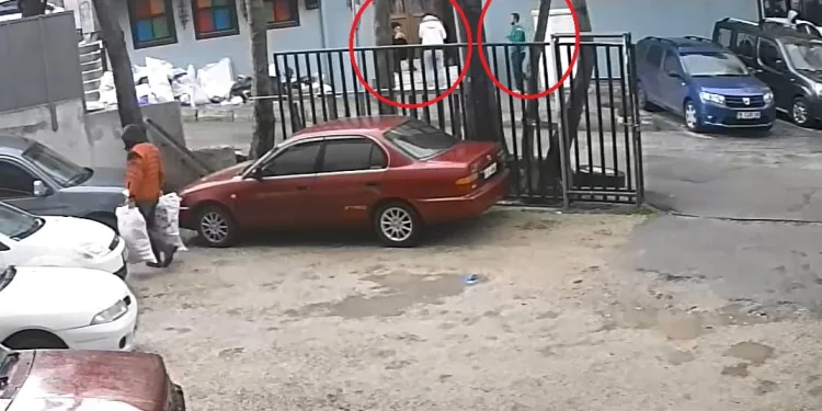 Bursa’da yarım saatte 3 kişiyi bıçakladı! Başkalarına da saldırmış
