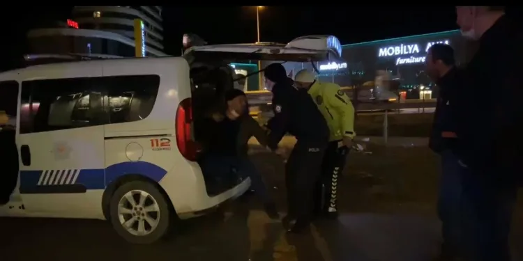 Bursa’da polisten ilginç istek: Beni de gözaltına alın