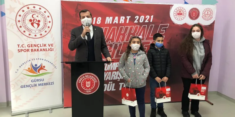 Çanakkale ruhunu kaleme dökerek ödül kazandılar