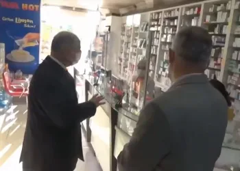 Denetime çıkan kaymakam eczacılara ceza