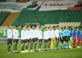 Bursaspor’da 6 oyuncunun sözleşmesi sona eriyor