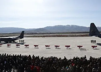 Bitlis’te şehit olan 11 askere veda