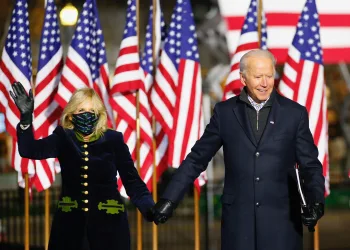ABD First Lady’si Biden’dan uçaktaki gazetecilere 1 Nisan şakası