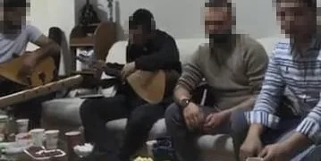 Sosyal medyadan canlı yayın yapınca yakalandılar