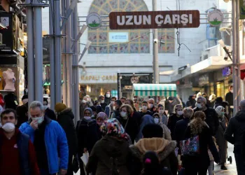 Bursa’da 14 ayda 300 bini kişi virüse yakalandı