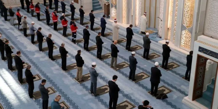 Diyanet İşleri’nden teravih ve aşı açıklaması