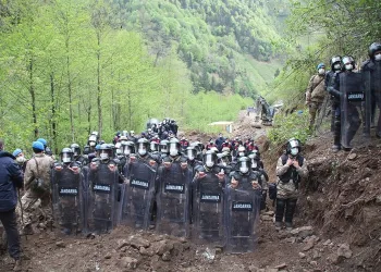 Rize’de taş ocağı gerginliği sürüyor