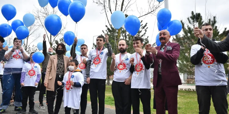 Bursa’da otizmle mücadelede spor zamanı