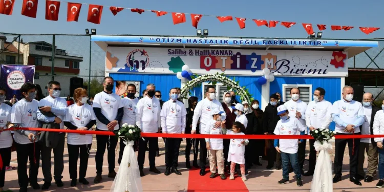 Bursa Mustafakemalpaşa’da Saliha-Halil Kanar Otizm Birimi açıldı