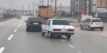 Bursa’da trafik terörü! Savrula savrula ilerlediler