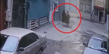 Bursa’da kredi kartıyla girdikleri evden servet götürdüler