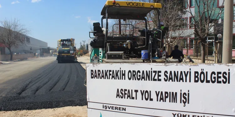 BOSAB’da asfalt dökme çalışmalarına başlandı