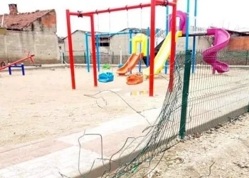 Bursa’da çocuk parkını bu hale getirdiler