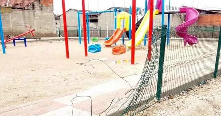 Bursa’da çocuk parkını bu hale getirdiler