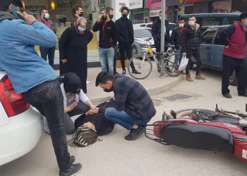 Bursa İnegöl’de yaralanan annesinin başından ayrılmadı