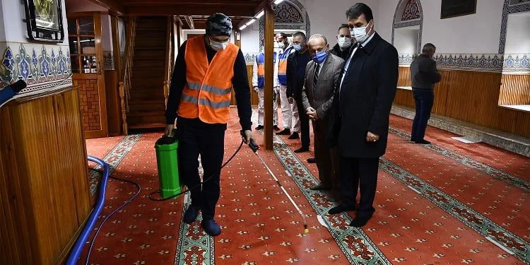 Osmangazi’de camilerde ramazan temizliği