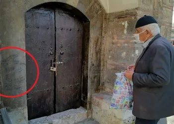 Bursa’da İshakpaşa Türbesi’ne çirkin saldırı