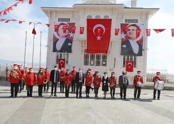 Bursa Mudanya’da 23 Nisan coşkusu