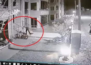 Bursa’da bisiklet hırsızlığı güvenlik kamerasında