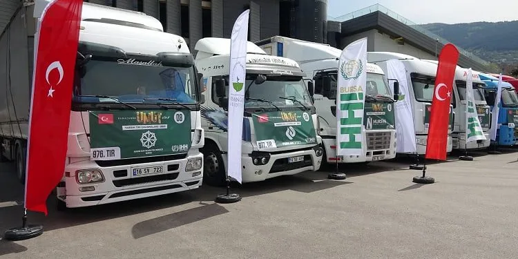 14 TIR dolusu yardım dualarla uğurlandı