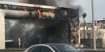 Bursa’da yaya üst geçidi alev alev yandı