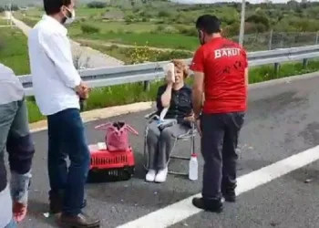 Bursa’da otobanda yaralı halde ambulans bekledi
