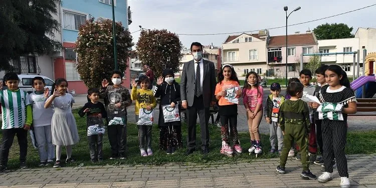 Başkan Dündar’dan yetim çocuklara ziyaret