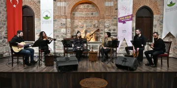 Genç Müzik evlere konuk oluyor