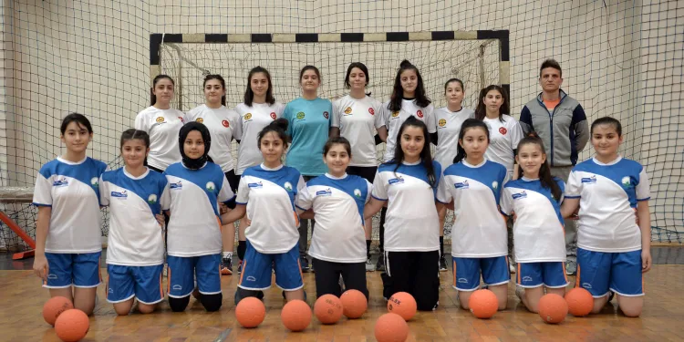 Osmangazi Belediyespor’da Hentbolun Sultanları Akademide Yetişiyor