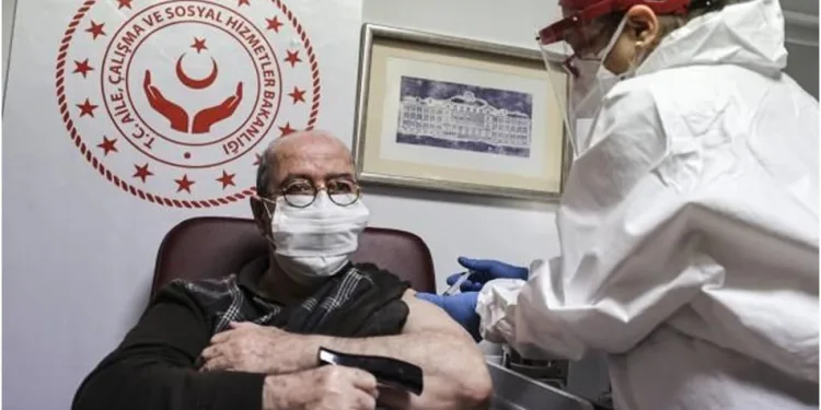 Bilim Kurulu üyesi duyurdu: Aşıdan sonra 4 kat azaldı