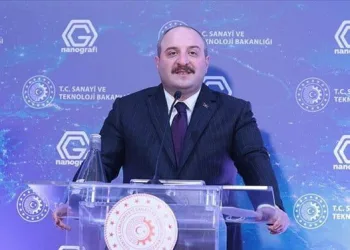 Bakan Varank aşı gönüllüsü oluyor