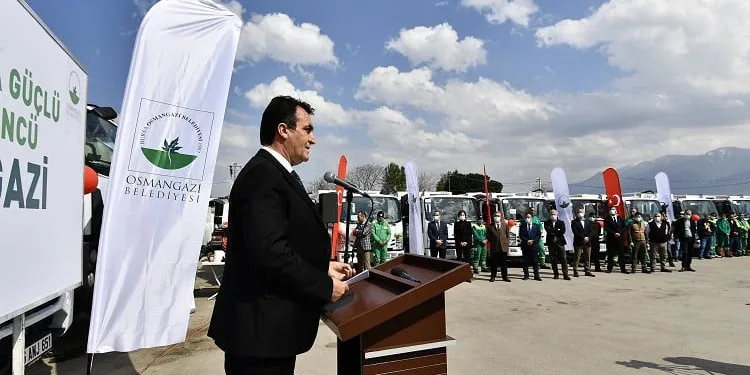 Osmangazi hizmet filosu 57 yeni araçlarla güçlendi