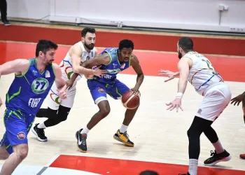 Petkimspor: 62 – Tofaş: 83