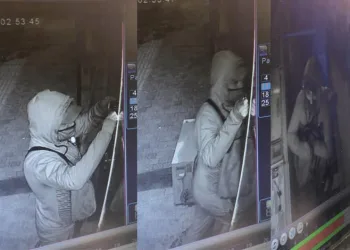 Telefon mağazasından 100 bin liralık hırsızlık
