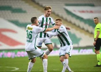 Bursaspor’un genç santrforu Eren Güler: Senelerdir bu günün hayalini yaşadım