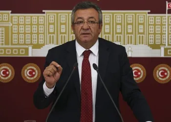 Menderes benzetmesine suç duyurusu