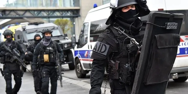 Fransa’da 7 PKK’lı terörist tutuklandı