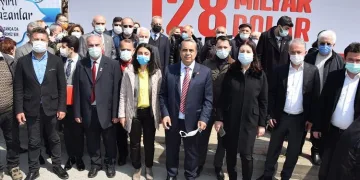 “128 milyar dolar nerede?” afişi Mudanya’da tekrar asıldı