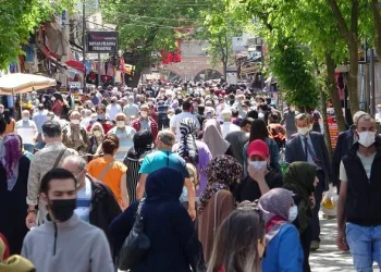 Tam kapanma sonrası Bursalılar kendini dışarı attı