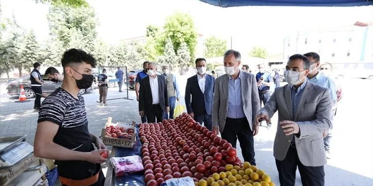 Bursa İnegöl’de semt pazarları denetlendi