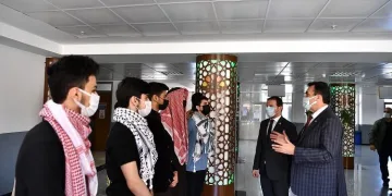 Başkan Dündar, Filistinli öğrencilerle bir araya geldi