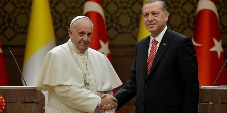 Cumhurbaşkanı Erdoğan Papa ile Filistin’i görüştü