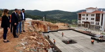Orhaneli’de TOKİ 2. etap çalışmalarında temeller yükselmeye başladı