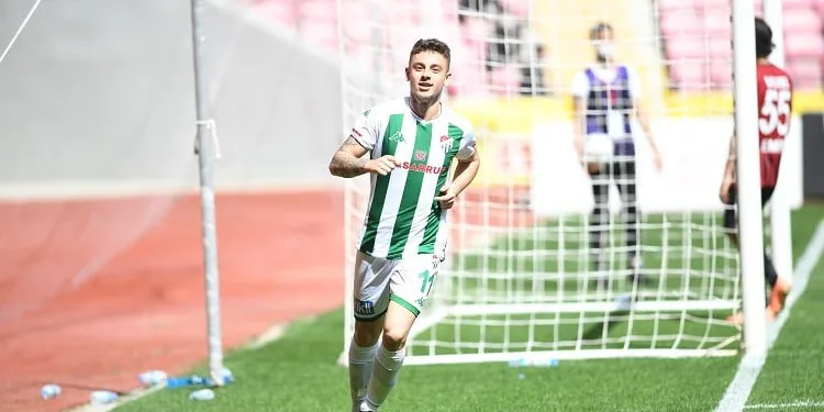 Çağatay Yılmaz: “Bu kadro Bursaspor’un geleceği”