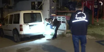 Bursa’da eşine mesaj atan kişiyi 10 yerinden bıçakladı