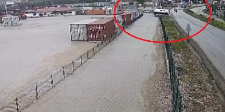 Bursa’daki servis kazası böyle yaşandı