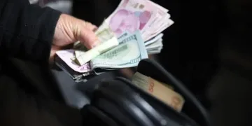 Aracından düşürdüğü 100 bin lira Bursa’da bulundu